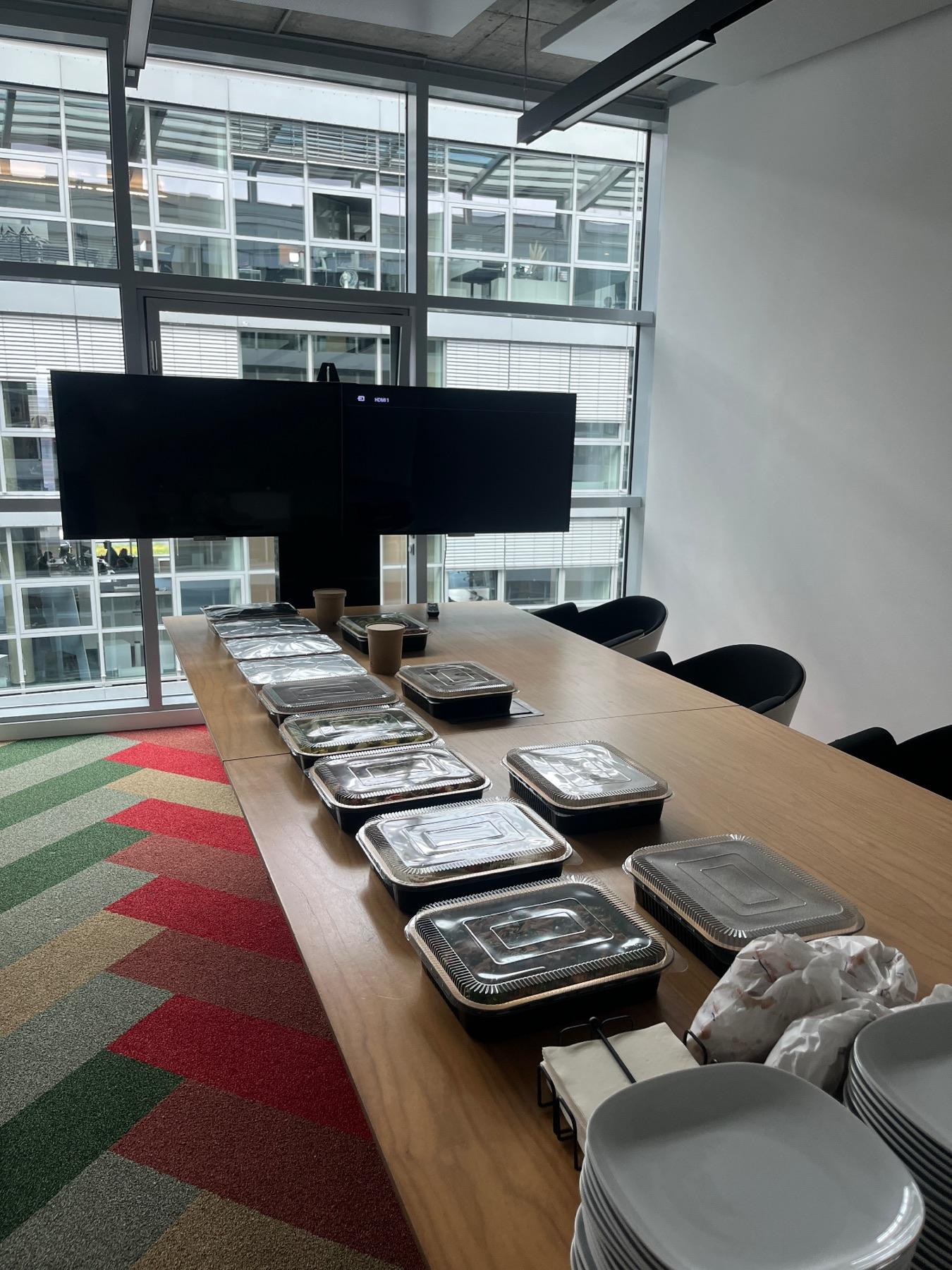 Catering für einen Workshop im Büro