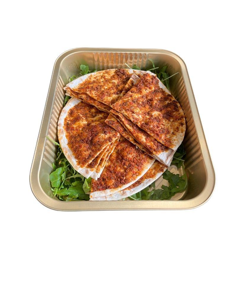 Lahmacun in der Schale
