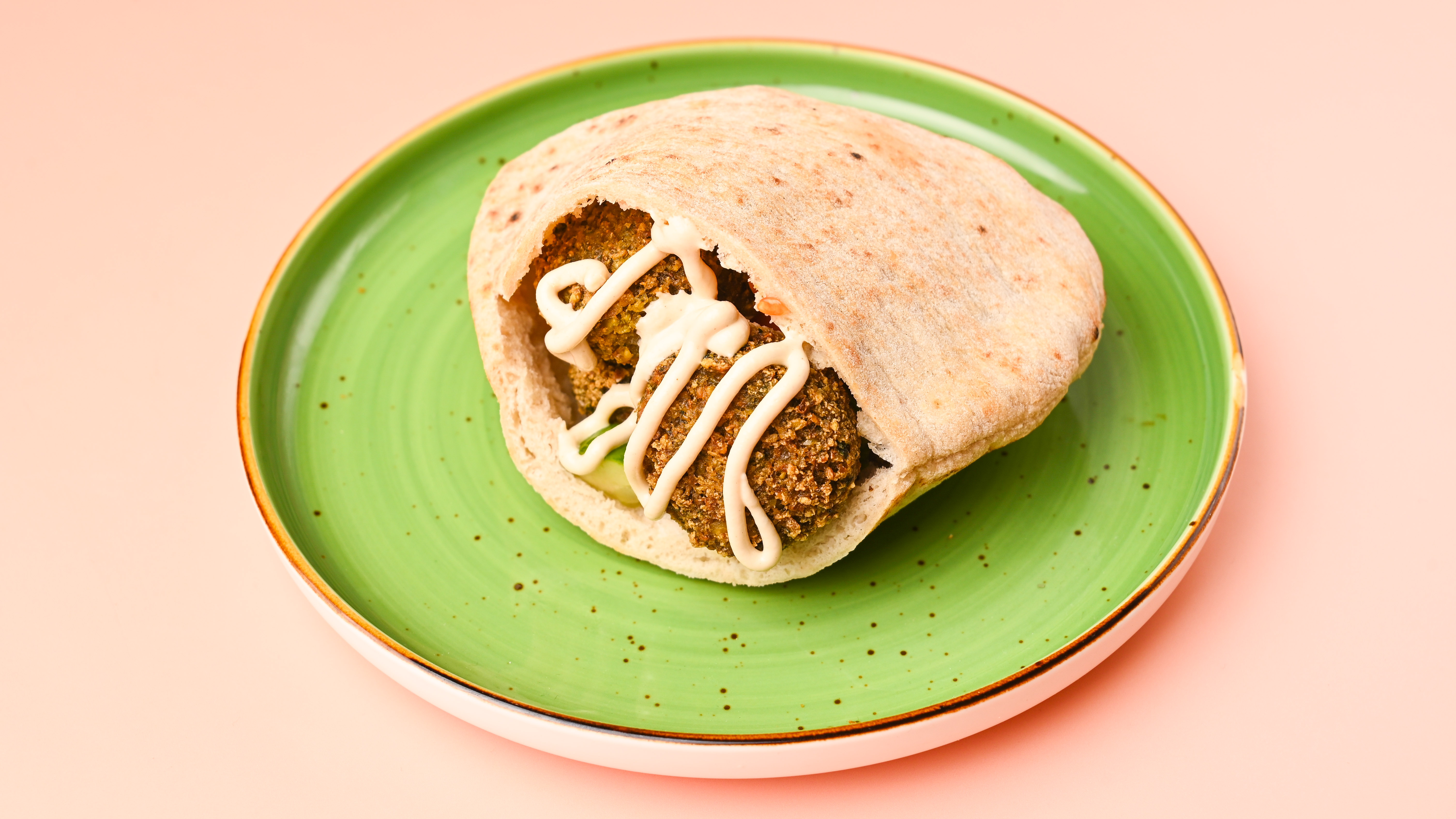 Knusprige Falafel und Teigtaschen 4